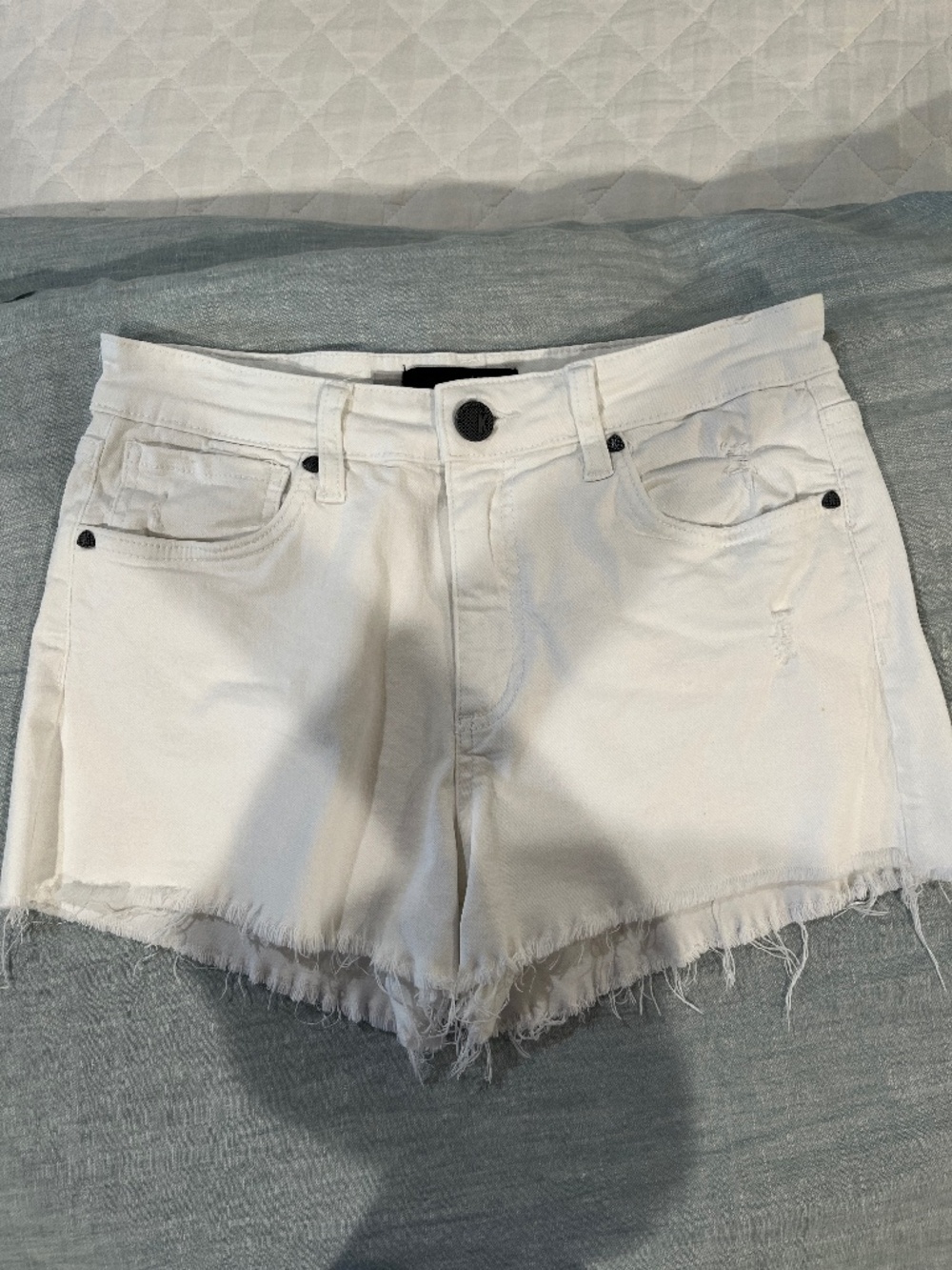 KUT from the Kloth white denim Jane shorts